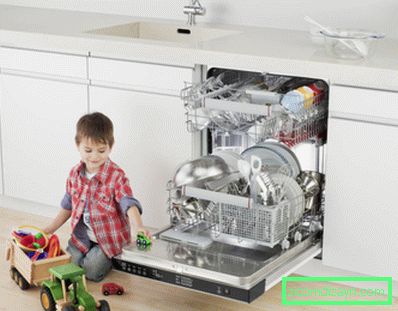 Кухиња са машином за прање судова 5 (1)